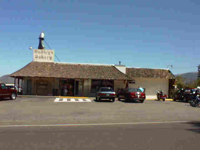 Dudley's Bakery in Santa Ysabel